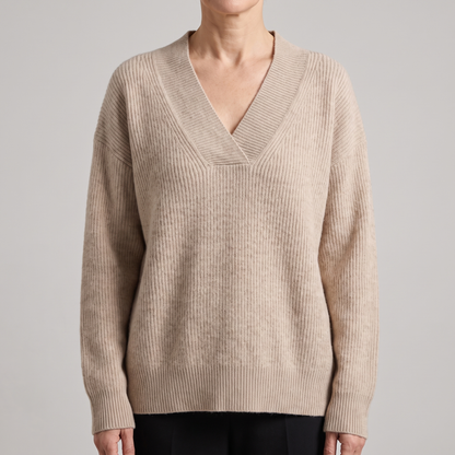 CAMILLE CHANDAIL DOUILLET EN TRICOT À COL EN V