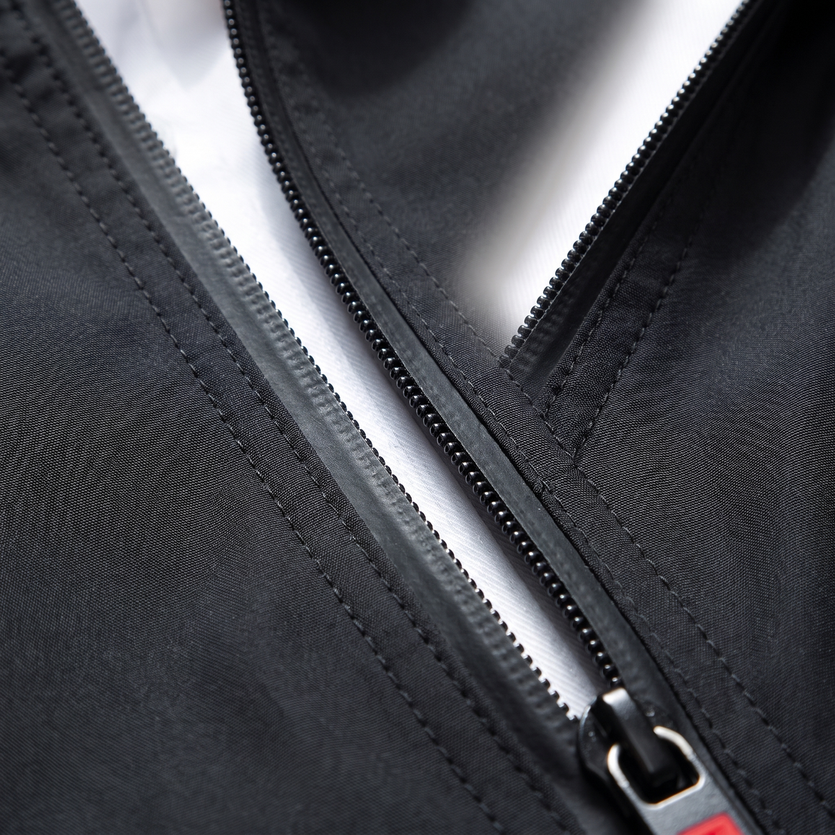 CALDWELL VESTE LÉGÈRE À CAPUCHE